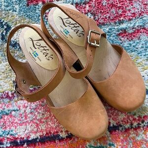 Lotta Ladies Clogs like new. Size 38 women’s. (American sizing Size 7).